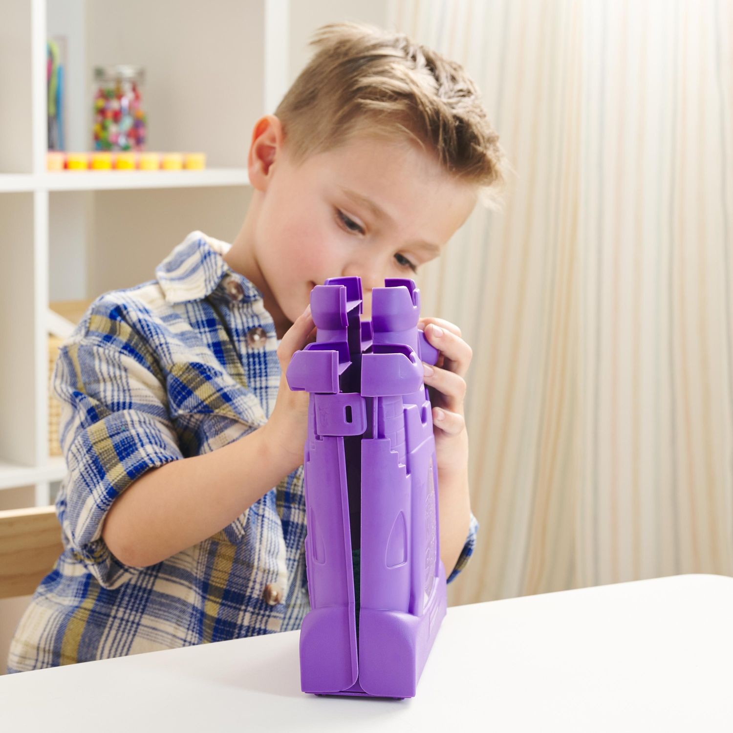 Kinetic Sand - Castle Case only £9.99