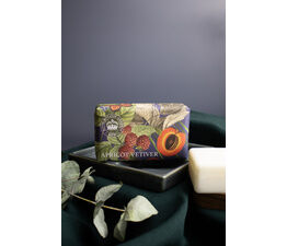 English Soap Company - Kew Gardens - Apricot Vetiver Luxury Shea Butter Soap 240g