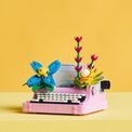 LEGO Creator - Typewriter with Flowers additional 5
