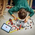 LEGO City - F1 Pit Stop &amp; Pit Crew with Ferrari Car additional 3