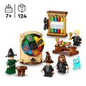 LEGO Harry Potter - Hogwarts Castle Sorting Hat Ceremony additional 2