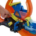 Hot Wheels - City Mega Loop Car Wash Playset additional 4