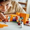 LEGO Minecraft The Fox Lodge additional 6