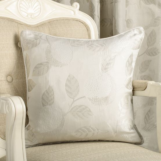 Curtina - Bramford - Jacquard Filled Cushion - 43 x 43cm in Natural