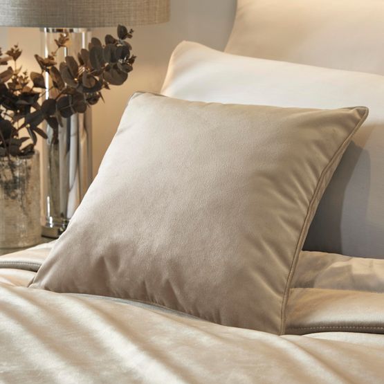 Soiree - Melanie - Velvet Cushion Cover - 43 x 43cm in Linen
