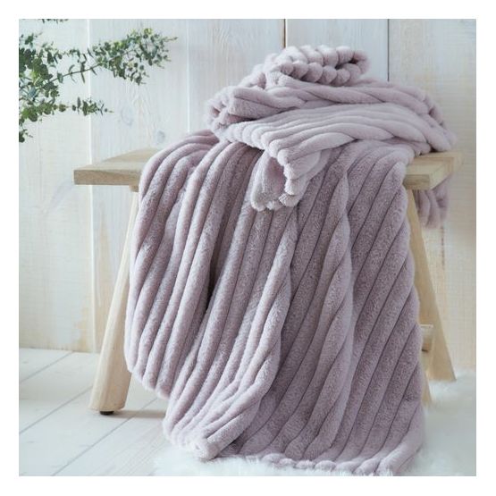 Appletree Hygge - Morritz - Faux Fur Throw - 130 x 180cm in Mauve