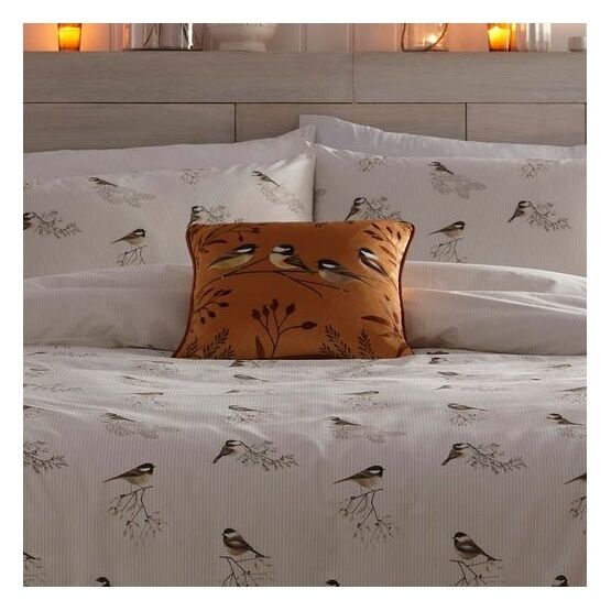 Dreams & Drapes Lodge - Chickadee's - Velvet Filled Cushion - 43 x 43cm in Gold