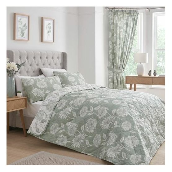 Dreams &amp; Drapes Design - Chrysanthemum - Quilted Bedspread - 200cm X 230cm in Green