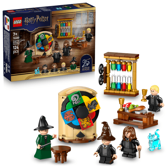 LEGO Harry Potter - Hogwarts Castle Sorting Hat Ceremony