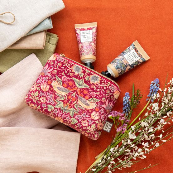 William Morris at Home - Strawberry Thief Hand Care Bag